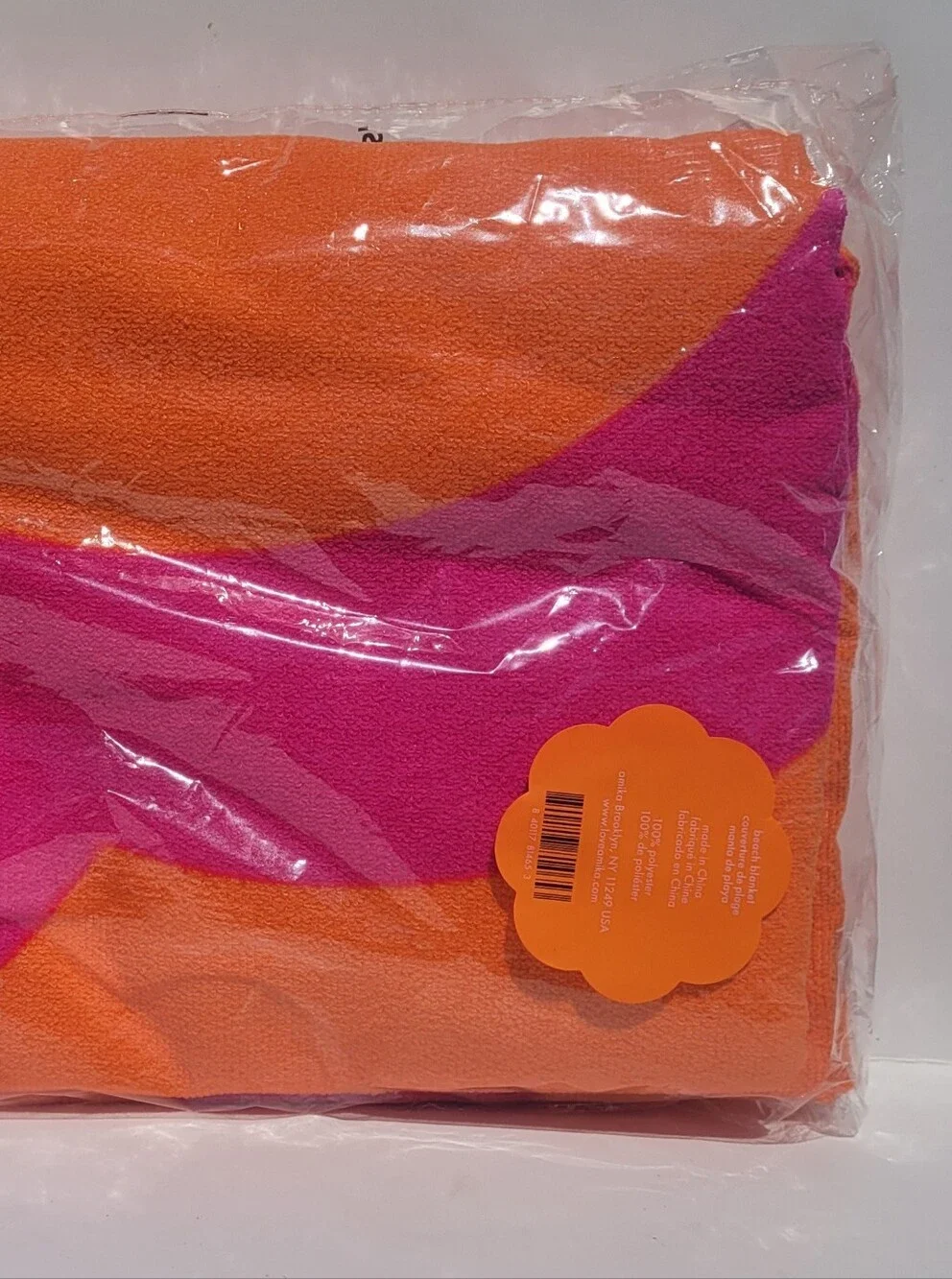 Amika Limited Edition Beach Towel Blanket - Orange & Pink Retro Wave - NIP NWT